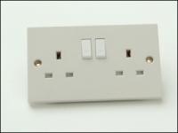 2 Gang 13amp Switched Socket